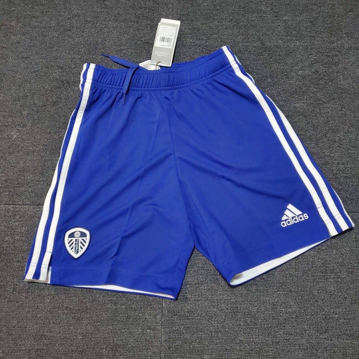 新品未使用 Adidas リーズ・ユナイテッド ユニフォームパンツ ショット M拍卖