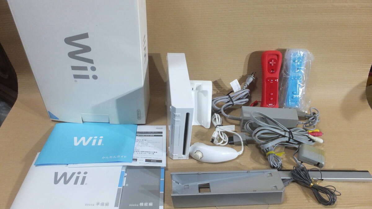 ★超格安!!任天堂 Wii RVL-001+箱入りWiiリモコンプラス(ブルー)取説・元箱付き中古品★ 拍卖