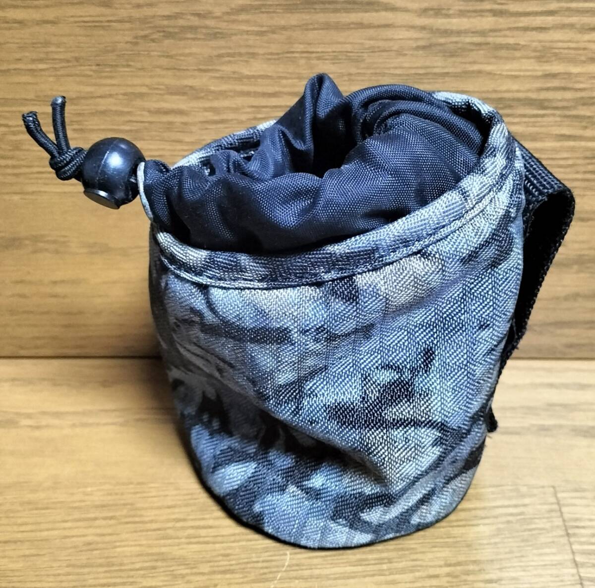 ■携帯用ドリンクホルダ 迷彩柄 検/釣りフィッシング登山ハイキングトレッキングウォーキング拍卖