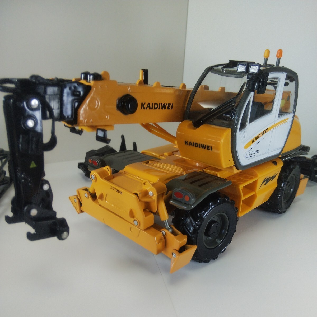 1/50 KDW MULTIFUNCTIONAL CRANE マルチファンクショナル クレーン ミニカー 未使用拍卖