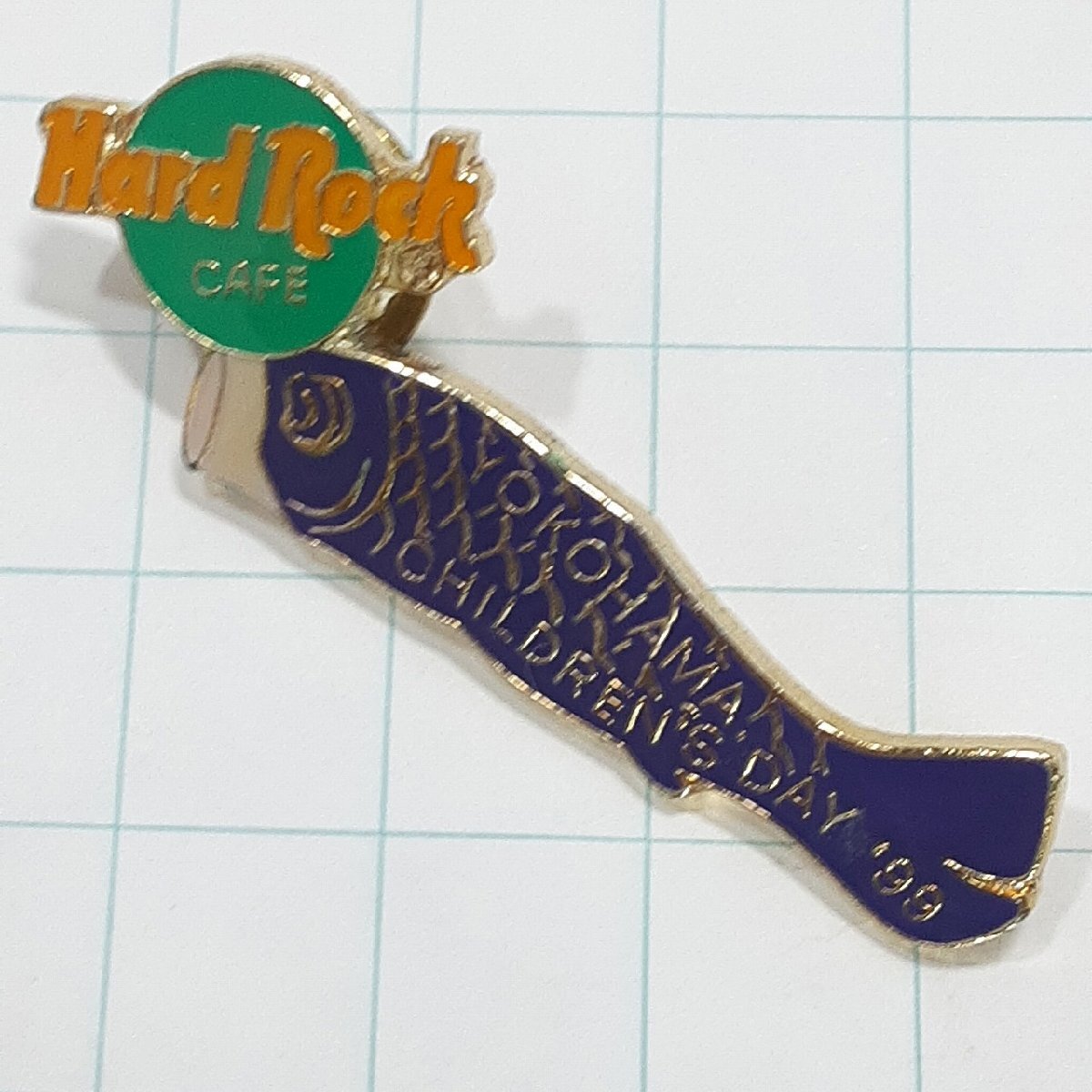 送料無料)Hard Rock Cafe 鯉のぼり ハードロックカフェ ピンバッジ PINS ブローチ ピンズ A27998拍卖