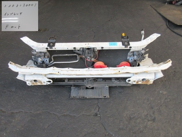 スバル インプレッサ GH-GDB フロントカット コアサポート WRXSTI 4WD D型 涙目 中期 205692拍卖