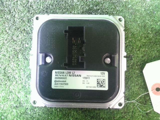 リーフ ZAA-ZE1 ライトコントロールユニット HID バラスト KAD 26055-8992C 右拍卖