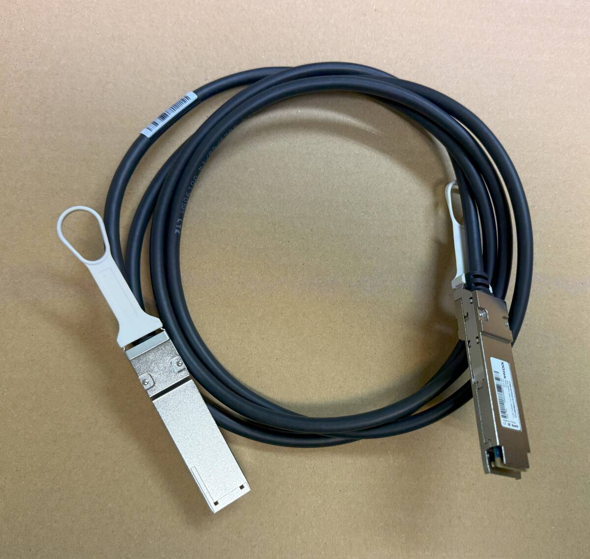 10Gtek 40G QSFP + DACケーブル 40GBASE-CR4 Twinaxケーブル オープンスイッチデバイス互換 2m拍卖