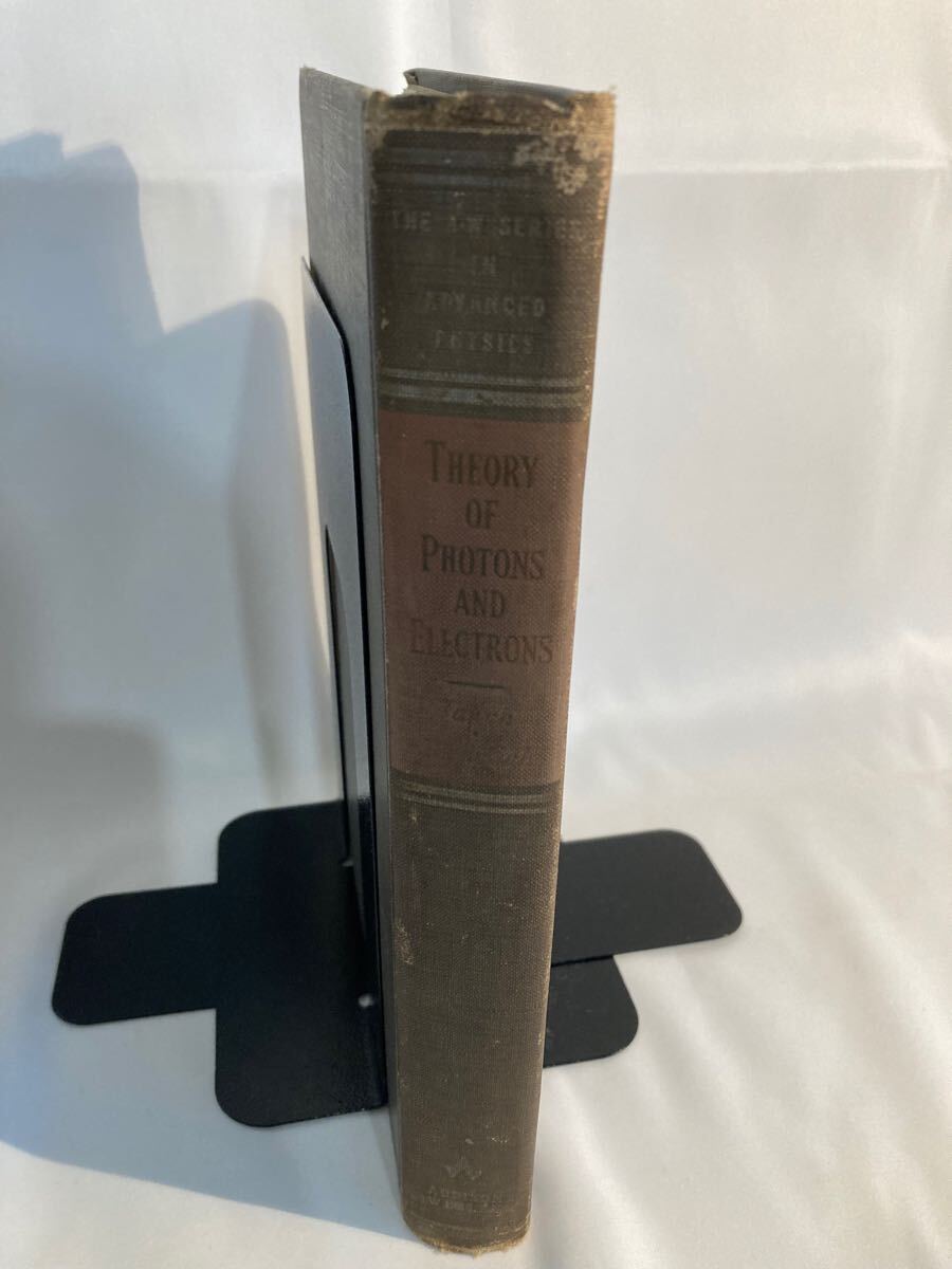 The theory of photons and electrons Jauch, Josef Maria Rohrlich, F. 1955拍卖