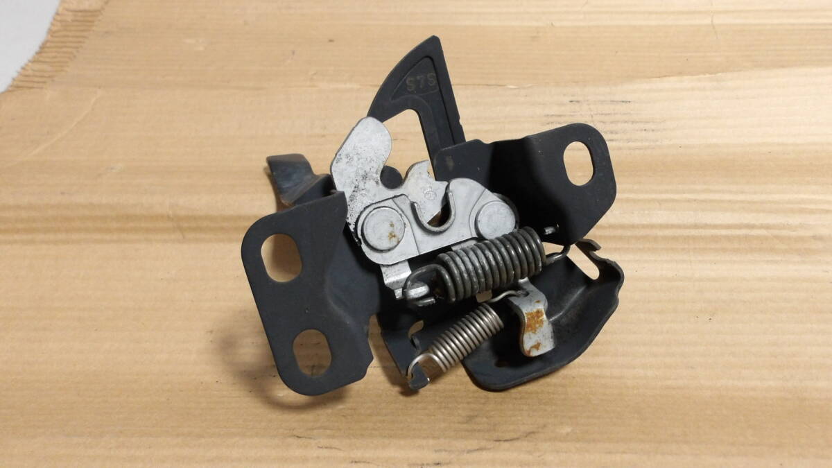 ステップワゴンスパーダRF5ステップワゴンRF6スパーダRF7純正ボンネット ロックRF8フード キャッチ部品取り車あります拍卖