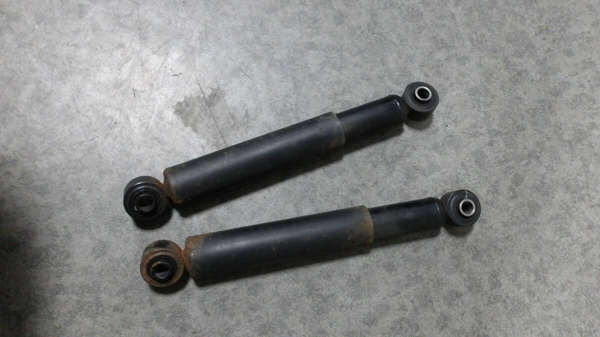 エブリィ ワゴンDA64WエブリーDA64Vリア左 右ショックアブソーバー41700-68H10リアショック41700-68H11リヤショック エブリイ拍卖