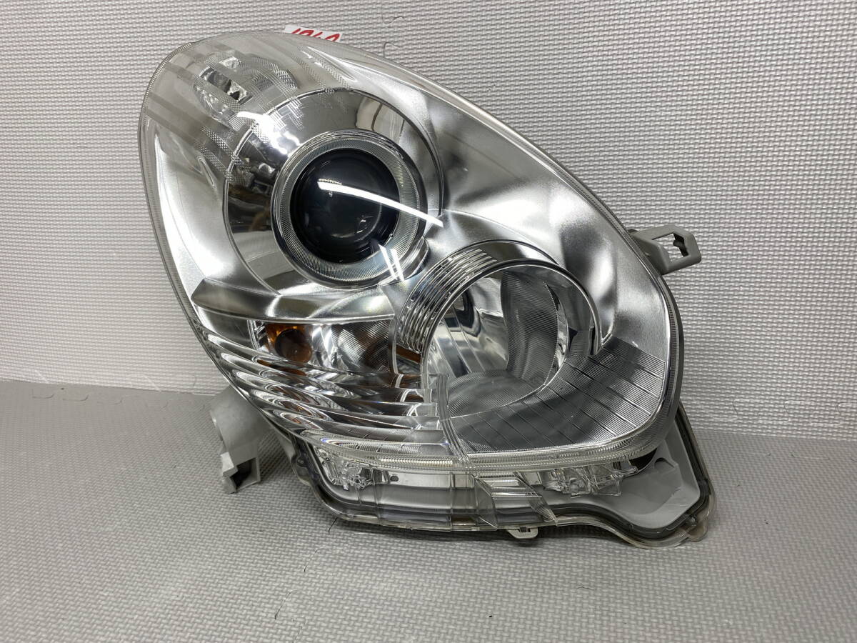 1940 * パッソ プラスハナ 30系 前期 右ライト HID KOITO 100-51006 KGC30/KGC35/NGC30 PASSO拍卖