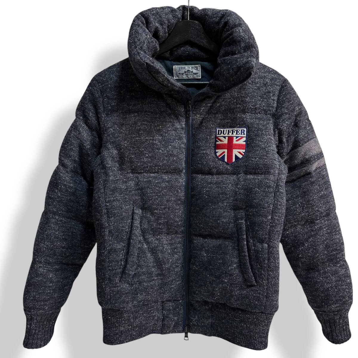 【The DUFFER of St.GEORGE】ザダファーオブセントジョージ ワッペン刺繍 ニットダウンジャケット グレー拍卖