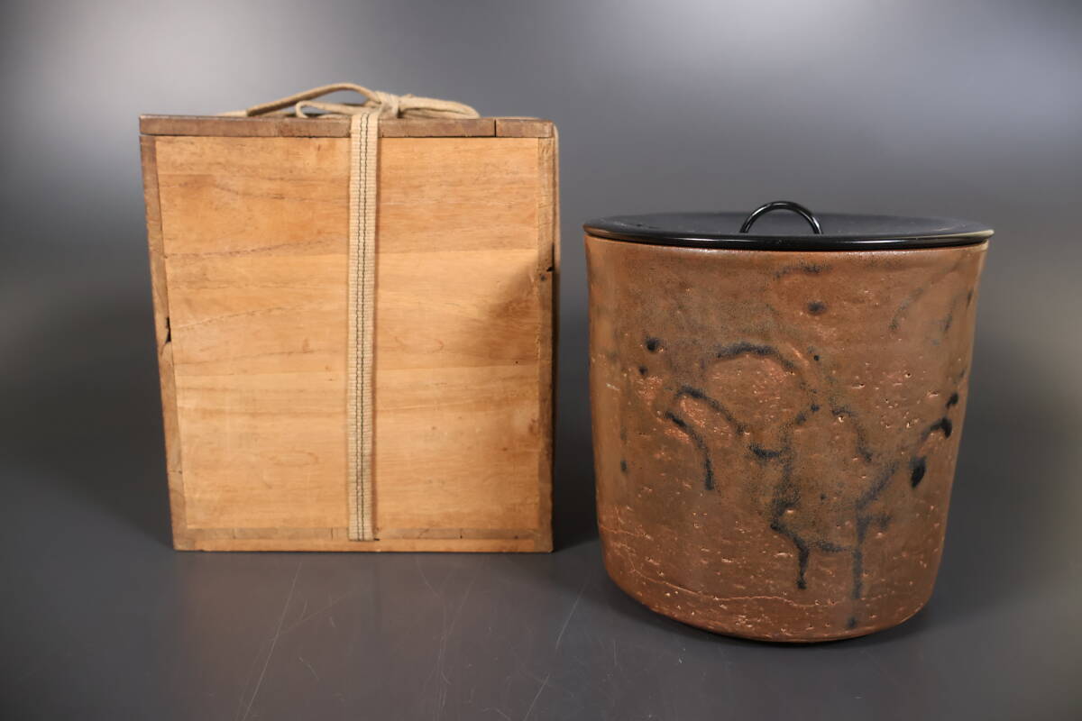 【和】(A1583) 時代古作 江戸 古瀬戸筒水指 保管箱有 茶道具拍卖
