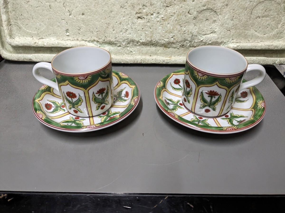 源右衛門 カップ&ソーサー 花模様2脚  源右衛門陶器  コーヒーカップ拍卖