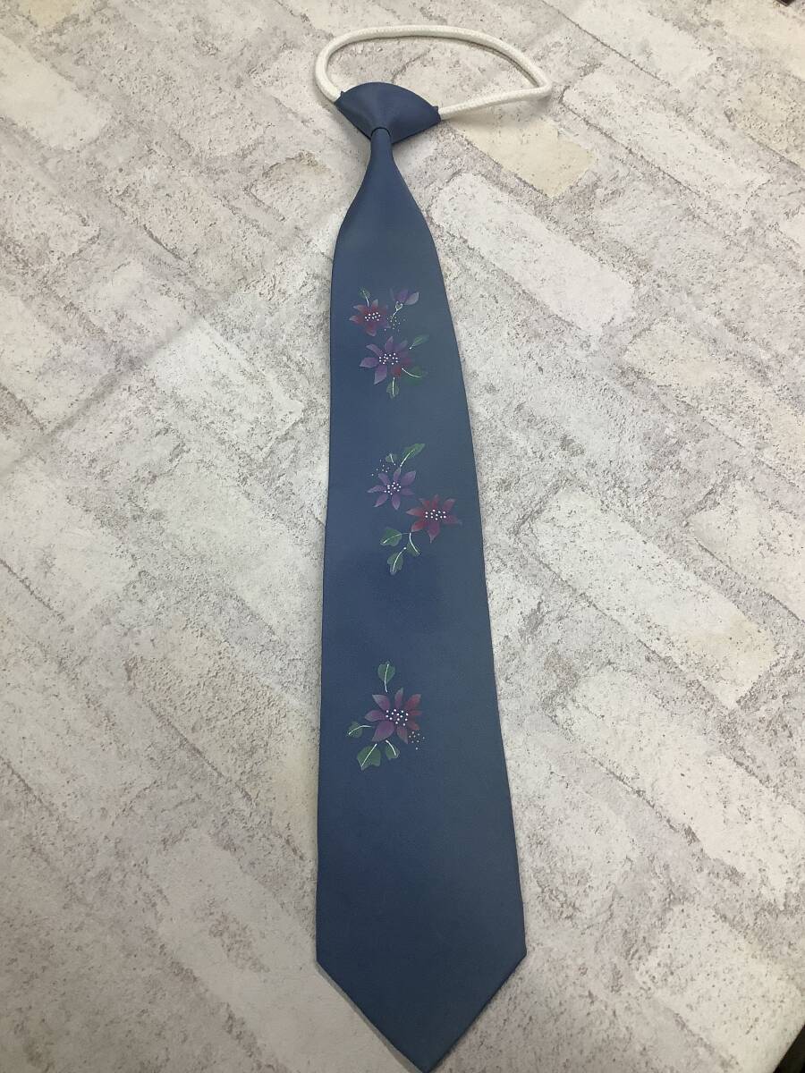 新品未使用★日本製ネクタイ ★手描き 逸品モノ ちりめん生地 花柄 シルク100% 絹高級ネクタイ ワンタッチ仕様★拍卖