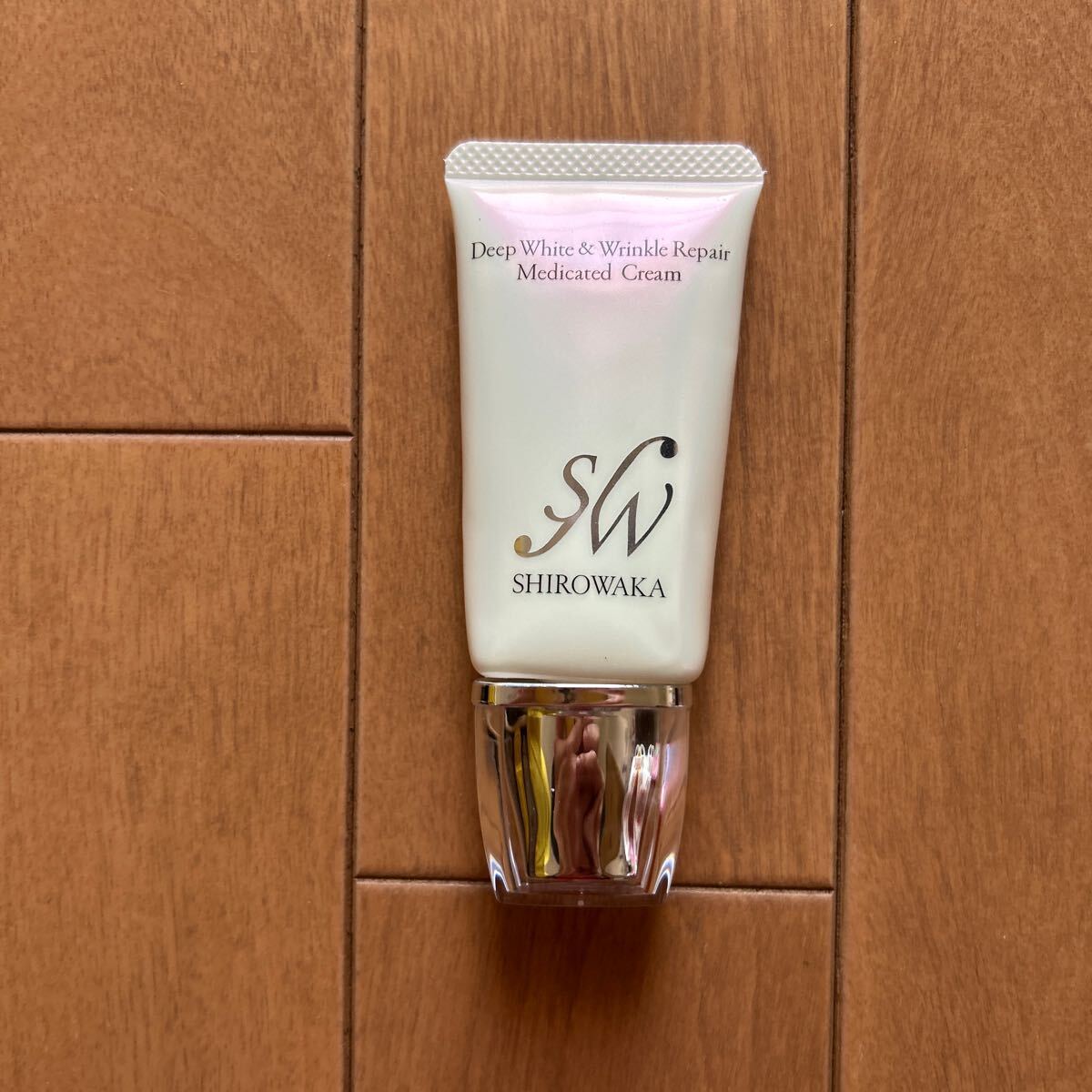 ☆格安!!SHIROWAKAディープホワイト&リンクルリペアメディケイティッドクリーム★拍卖