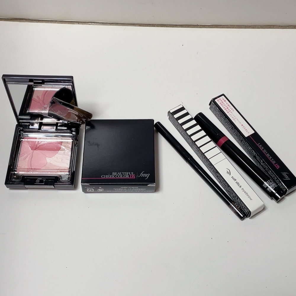 送料無料 即決 未使用★エフエムジー ビューティフル チークカラー DX・リキッド ルージュ・ソフトスティック アイブロウ 計3点セット拍卖