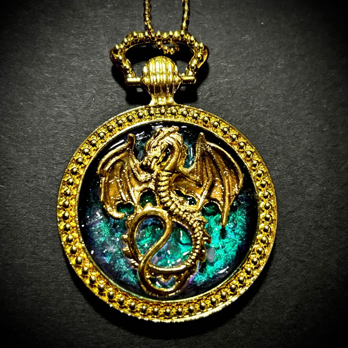 ◇ドラゴンと水晶◇龍◇インフィニティ◇懐中時計◇チャーム◇キーホルダー◇ゴールド◇拍卖