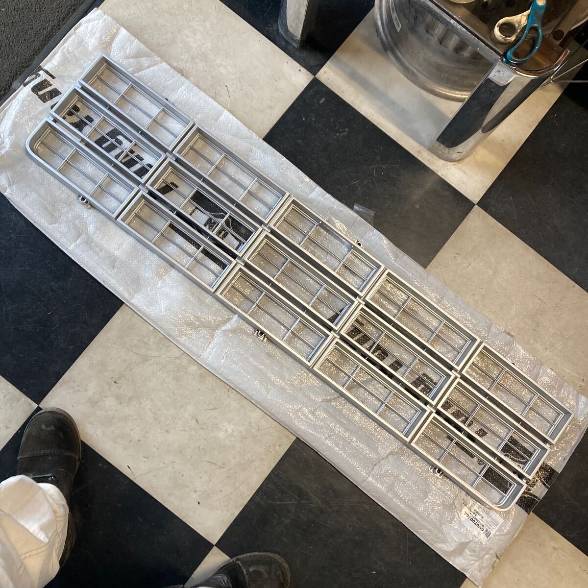 新品 希少1973-1978 シボレー GMC サバーバン K-5 C-10 K-10 ジミー フロントグリル GM フリーホイーラーズ マッコイ 東洋 フラットヘッド拍卖