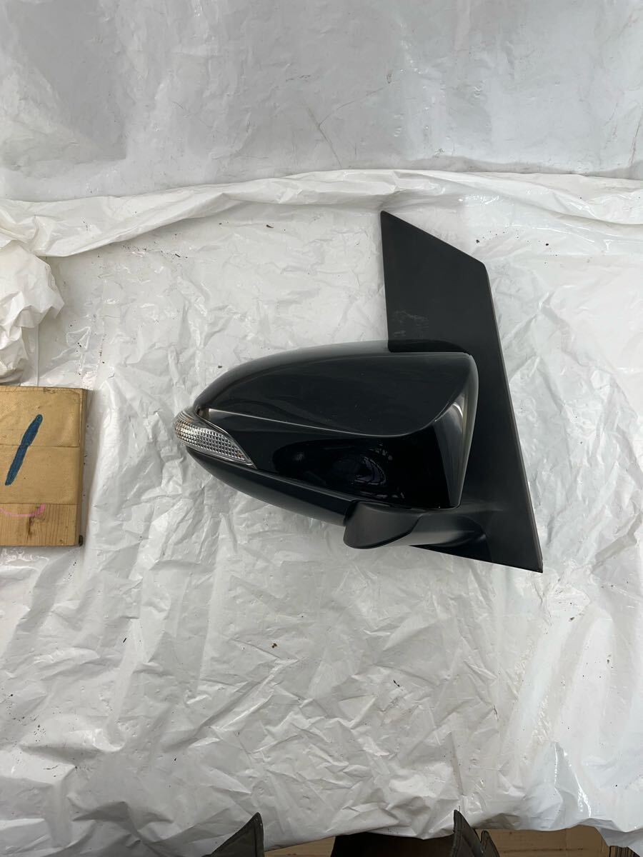 i1.44 綺麗 アイシス ZGM10W 10系 右 ドアミラー 黒 202 H26 12ピン 右側 運転席側 右ドアミラー ブラック拍卖
