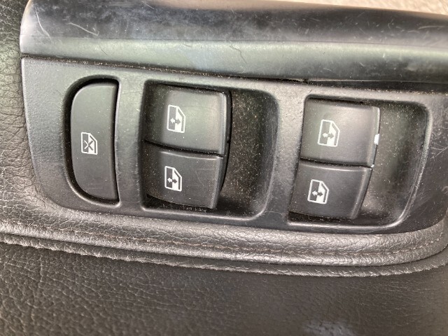 241102 サーブ9-3 FB207 平成23 スポーツエステート 右フロントパワーウインドスイッチ メインスイッチ拍卖