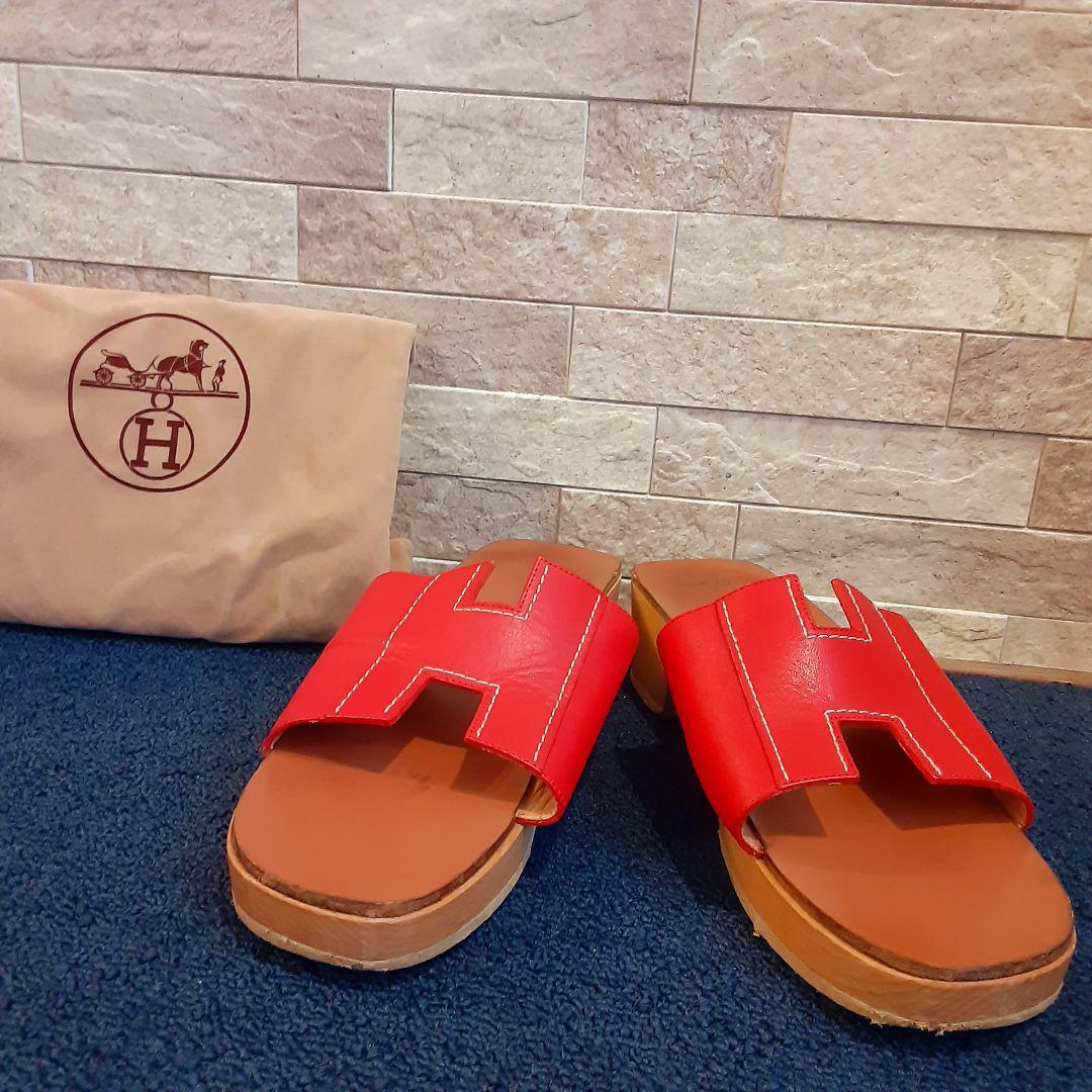 HERMES エルメス サンダル 赤色 オシャレアイテム拍卖