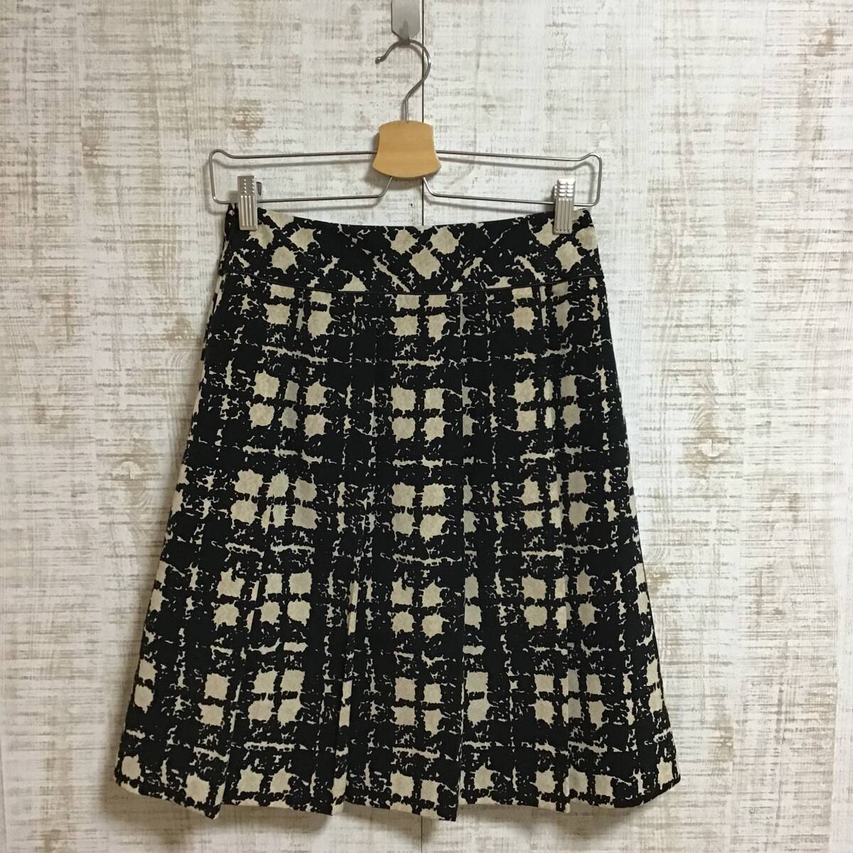 A481◇UNTITLED|アンタイトル ミニスカート 黒 サイズM拍卖