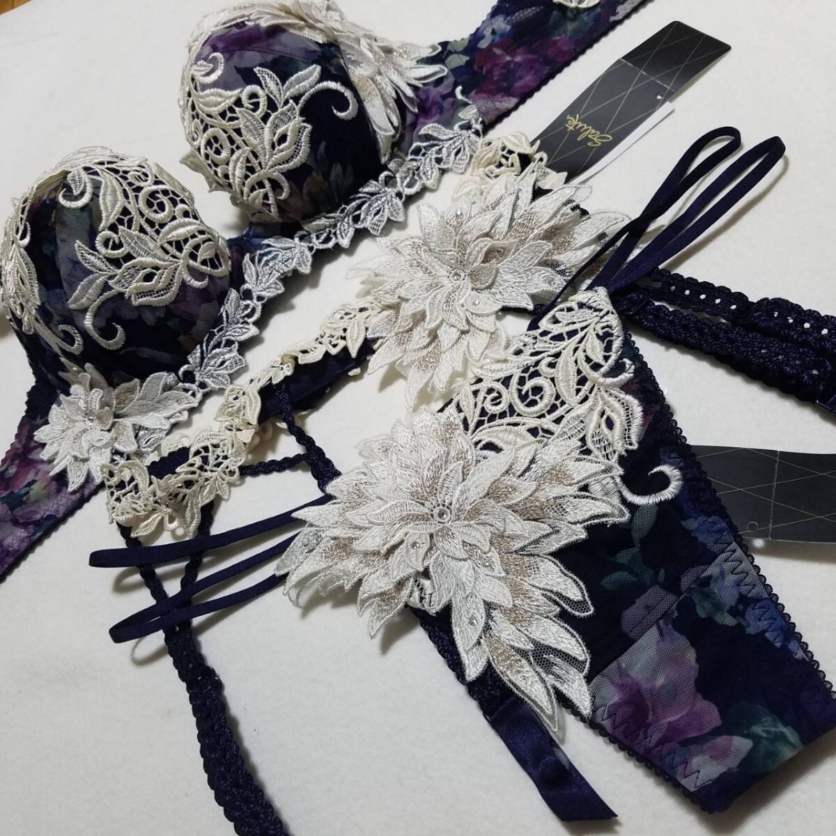 ワコ-ル サルート アールデコ ブラジャー&ソング&ガーターベルト拍卖