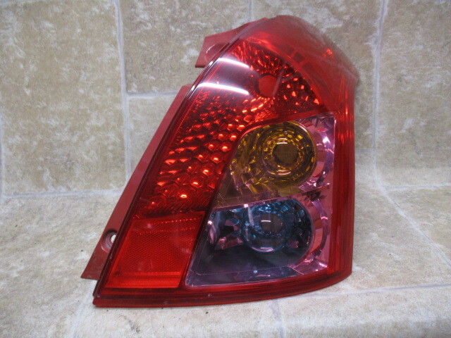 J5/ ZC71S スイフト後期 純正テールランプ/テールライト右 LE06B6167拍卖