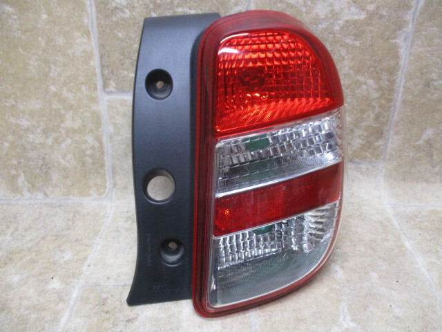 J5/ K13 マーチ 純正テールライト/テールランプ右 ICHIKOH T001拍卖