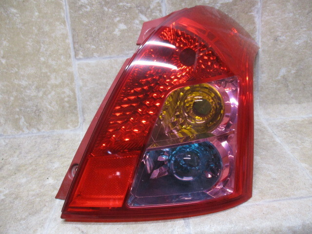 J5/ ZC71S スイフト後期 純正テールランプ/テールライト右② LE06B6167拍卖