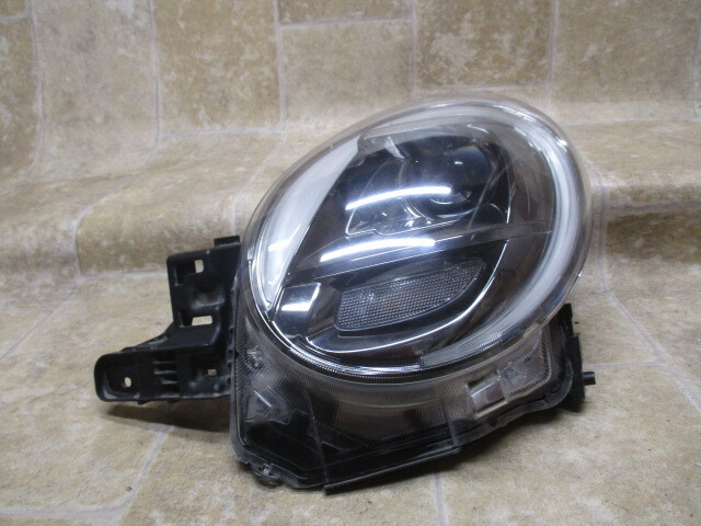 J5/ LA250S/LA260S キャスト スポーツ 純正LEDヘッドライト左 KOITO 100-69020拍卖