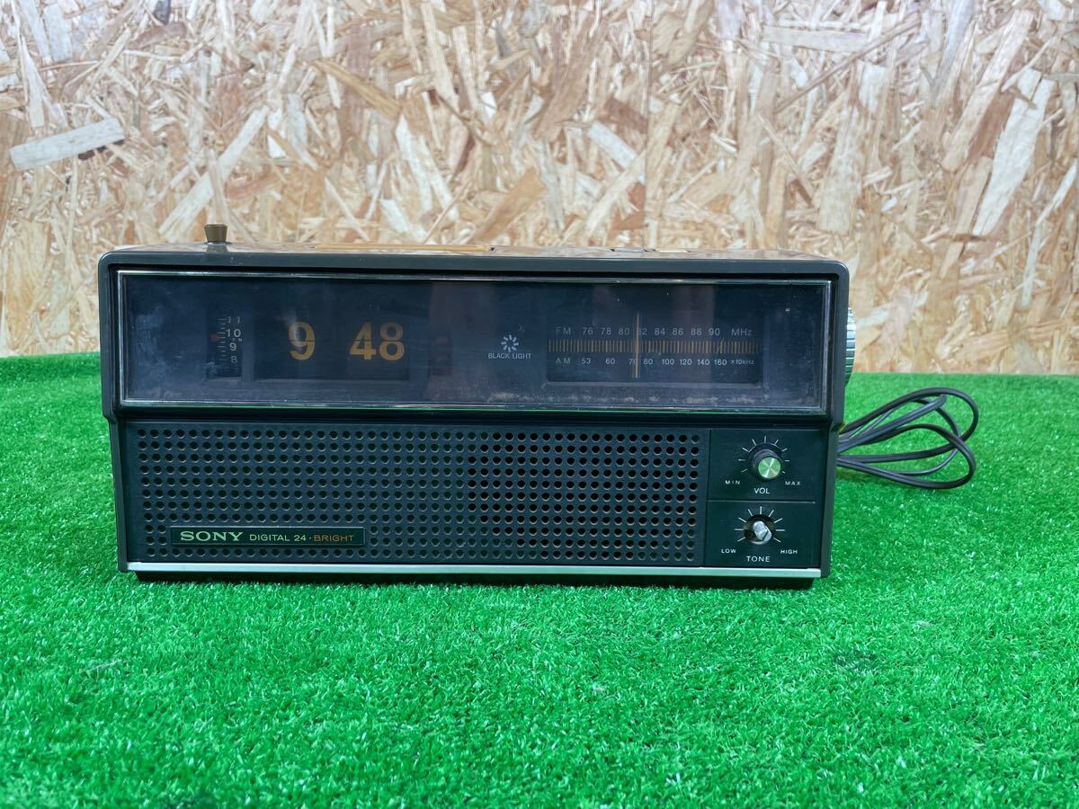 1B6 SONY DIGITAL 24 BRIGHT デジタルクロックラジオ TFM-C400 昭和レトロ ソニー パタパタ時計 現状品拍卖