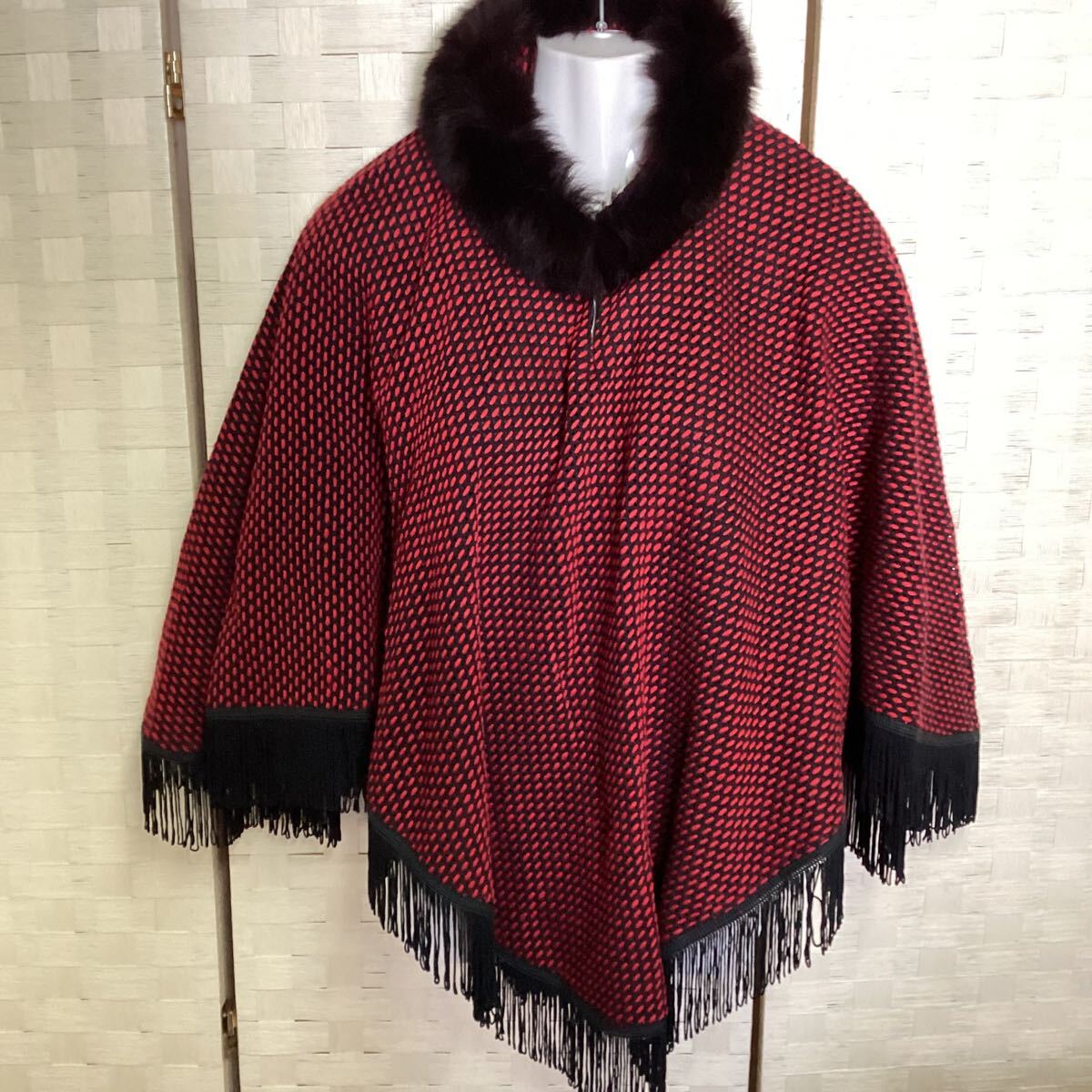 レディース ポンチョ 赤 ファー (し52)拍卖