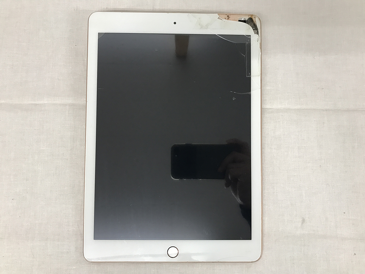 ジャンク■Apple iPad6 第6世代 Wi-Fi A1893★ロジックボード基盤無★起動せず★破損有★送料無料拍卖