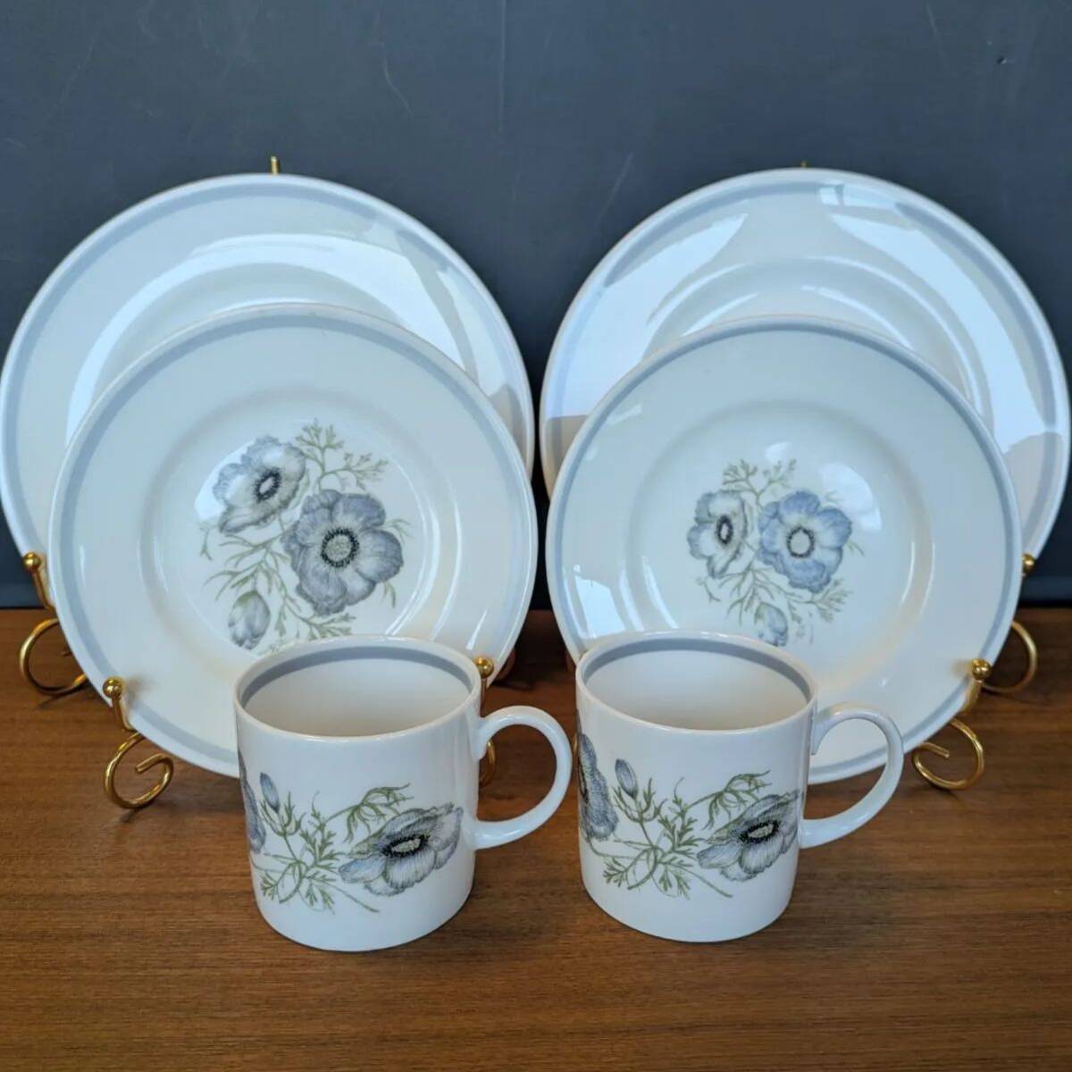 スージークーパー ウェッジウッド デミタスサイズ グレンミスト カップ&プレート サラダプレート トリオ 黒壺 陶磁器 アンティーク 良品拍卖