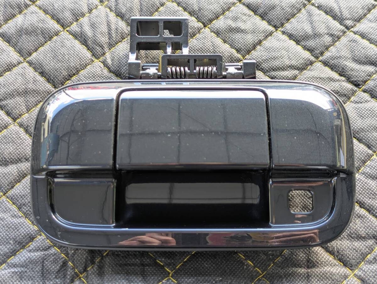 新車外し! スズキ純正 ハスラー MR41S リア バックドア ハンドル ブラックパール 黒(ZJ3?) 品番:82851A50M2 MR31S MH44S HE33S 管理01拍卖