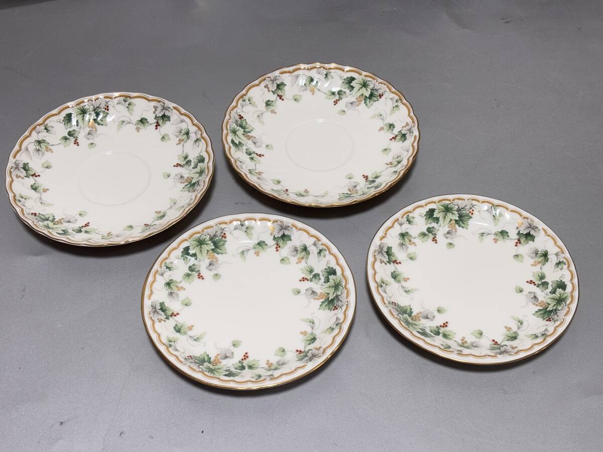 d3144◆ナルミNARUMIブドウ柄 小皿2枚/ソーサー2枚 計4枚セット拍卖