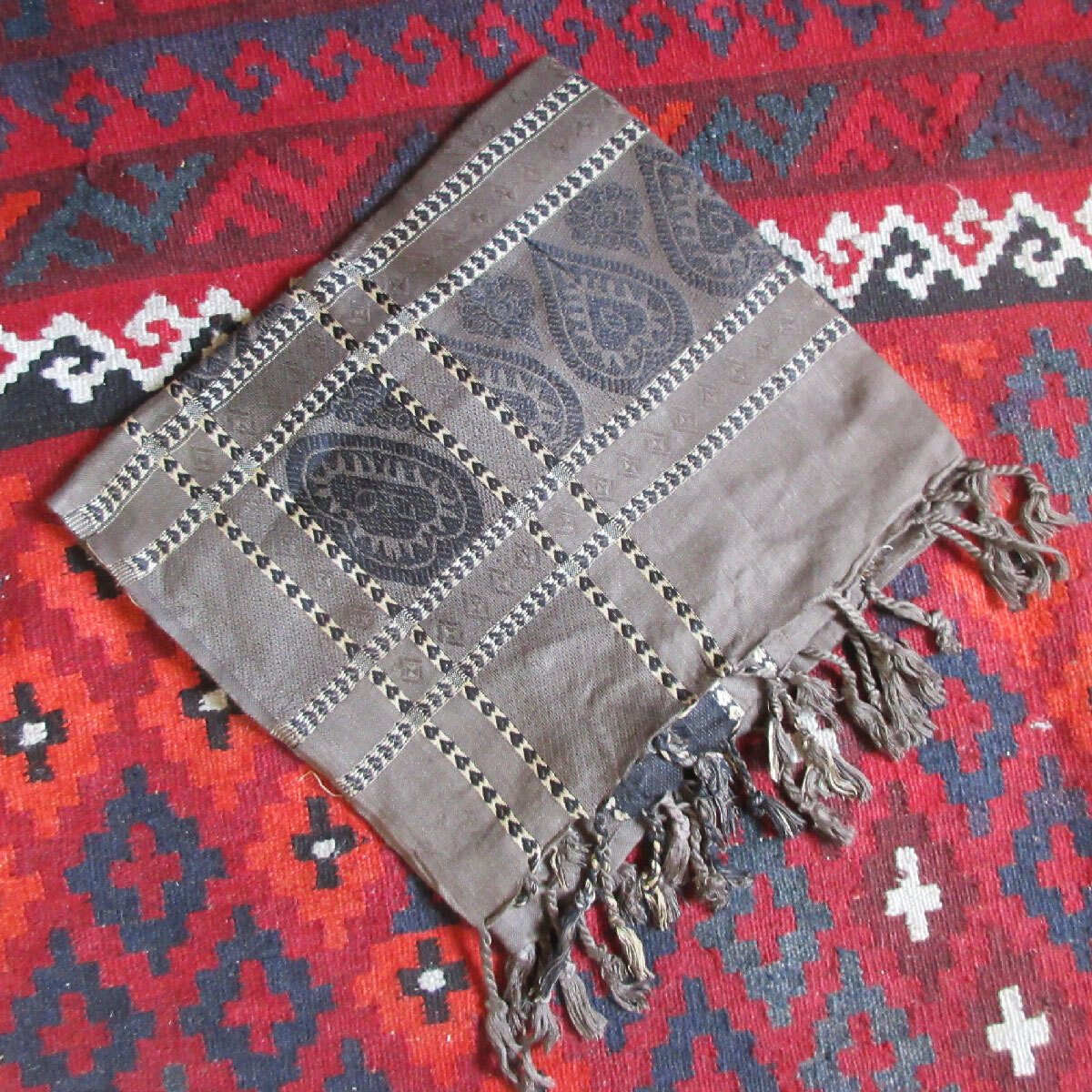 ●アフガニスタンからの贈り物”アフガンスカーフ ストール”144拍卖