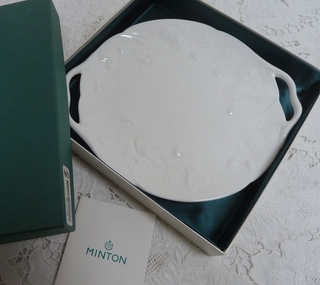 (☆BM)イギリス製 MINTON/ミントン BBプレート VICTORIA STRAWBERRY ヴィクトリアストロベリー ホワイト 白 皿 イチゴ 盛皿拍卖