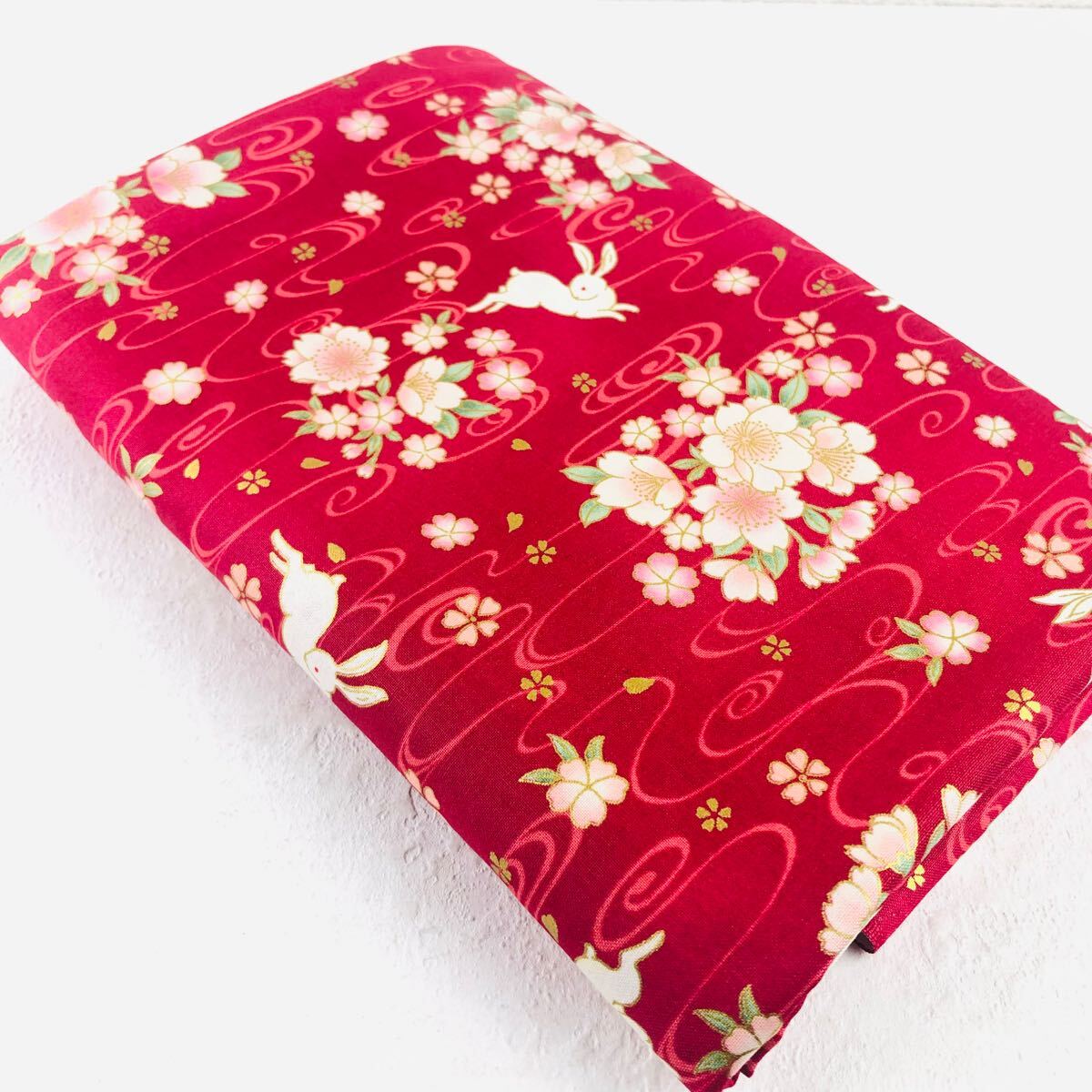 1m さくら キルトゲイト シーチング 百花繚乱 うさぎ 桜 生地コットン布はぎれ小花 小花柄 レッド 和柄 赤系拍卖