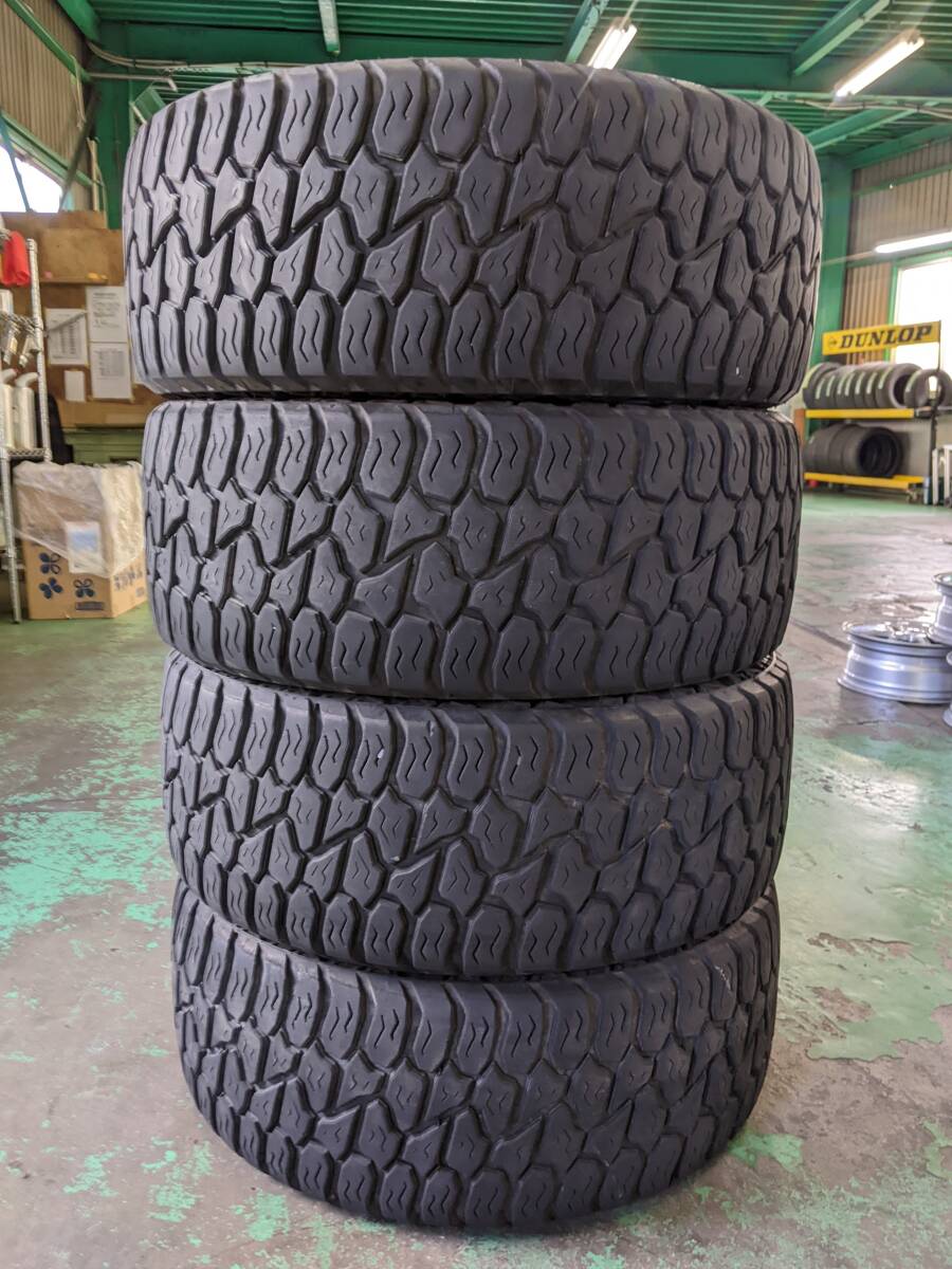 LT265/50R20 121/118S 4本 (AMP Terrain Gripper A/T) マッドタイヤ 中古タイヤ 拍卖
