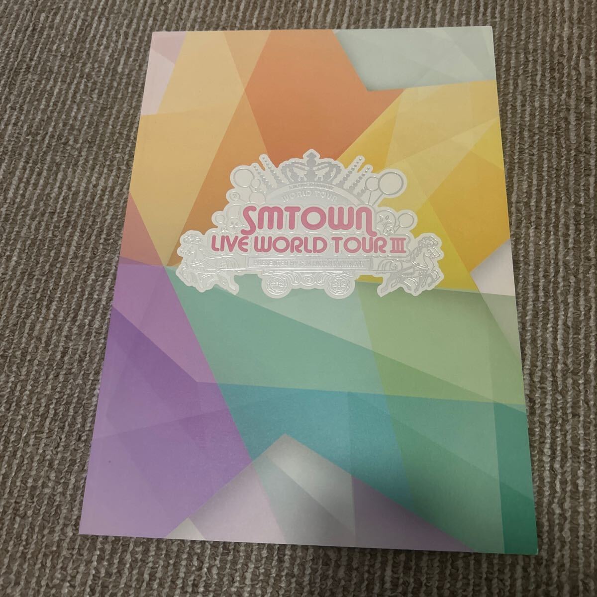 SM TOWN live world tour カタログ shinee ジョンヒョン f x 拍卖