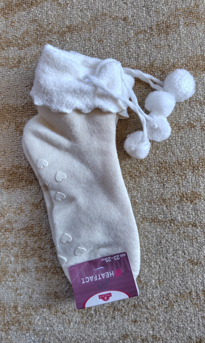 トップバリュ レディスソックス 保温ウール入 HEATFACT 23~25cm 中古(未使用)拍卖