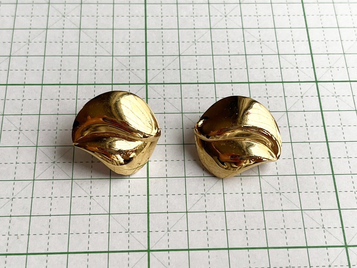 K ★レア★ 美品 海外製 刻印あり トリファリ TRIFARI イヤリング ◯175 送料185円〜 アンティーク ビンテージ 拍卖