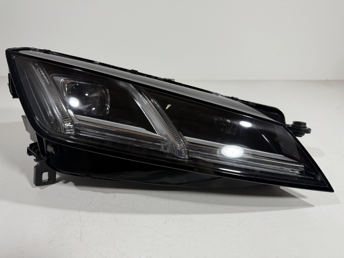 アウディ純正 TT マトリクス 8S LED ヘッドライト 右側  8S0.941.036.C LE13C6313 棚番L-1340拍卖