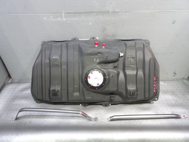 シエンタ 6AA-MXPL10G 燃料 フューエル タンク M15AFXE 77001-52720 ハイブリッドZ 14590km ポンプ付 1kurudepa拍卖