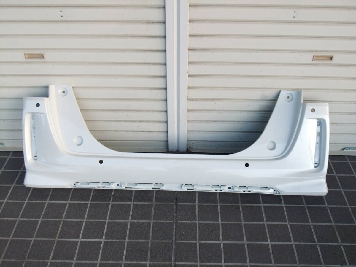 ★ホンダ JF3 JF4 後期 N-BOXカスタム 純正 リアバンパー (ホワイトパールNH883P) 71501-TTA-J200★2025 1/15,3拍卖