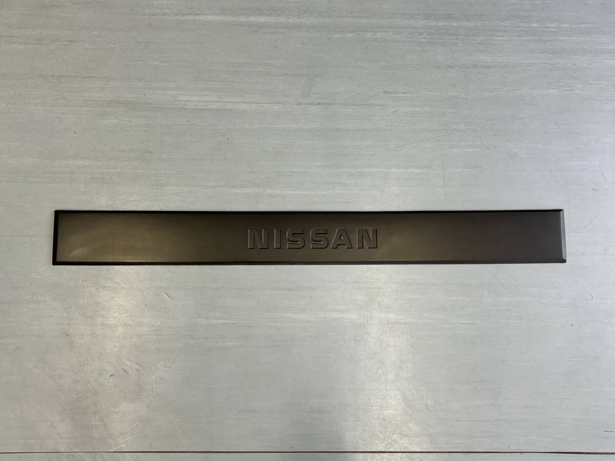 D21 パスファインダー 後期用 リアゲート フィニッシャー テラノ 日産純正(中古)拍卖