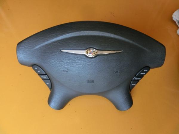 グランドボイジャー RG33L ホーン パッド 運転席 ステアリング カバー H17 RG33S拍卖