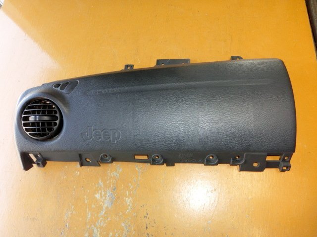 チェロキー 助手席 ダッシュボード カバー 平成14年 GH-KJ37 02y 10.7万km リミテッド 即決あり 拍卖