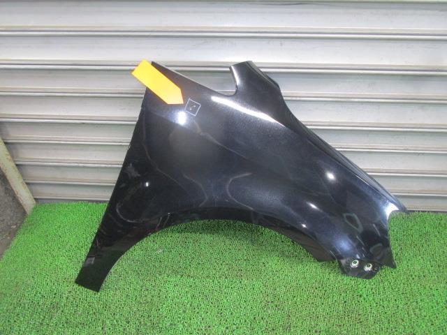 VW ゴルフトゥーラン 1TC ABA-1TCAV 右フロントフェンダー 1T0821021D LC9X ディープブラック /42189拍卖
