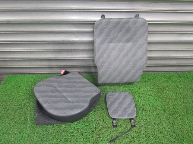 キャリィ EBD-DA63T アシスタントシート 助手席シート 85680-67H36-JU8 85106-67H30 グレー /42240拍卖